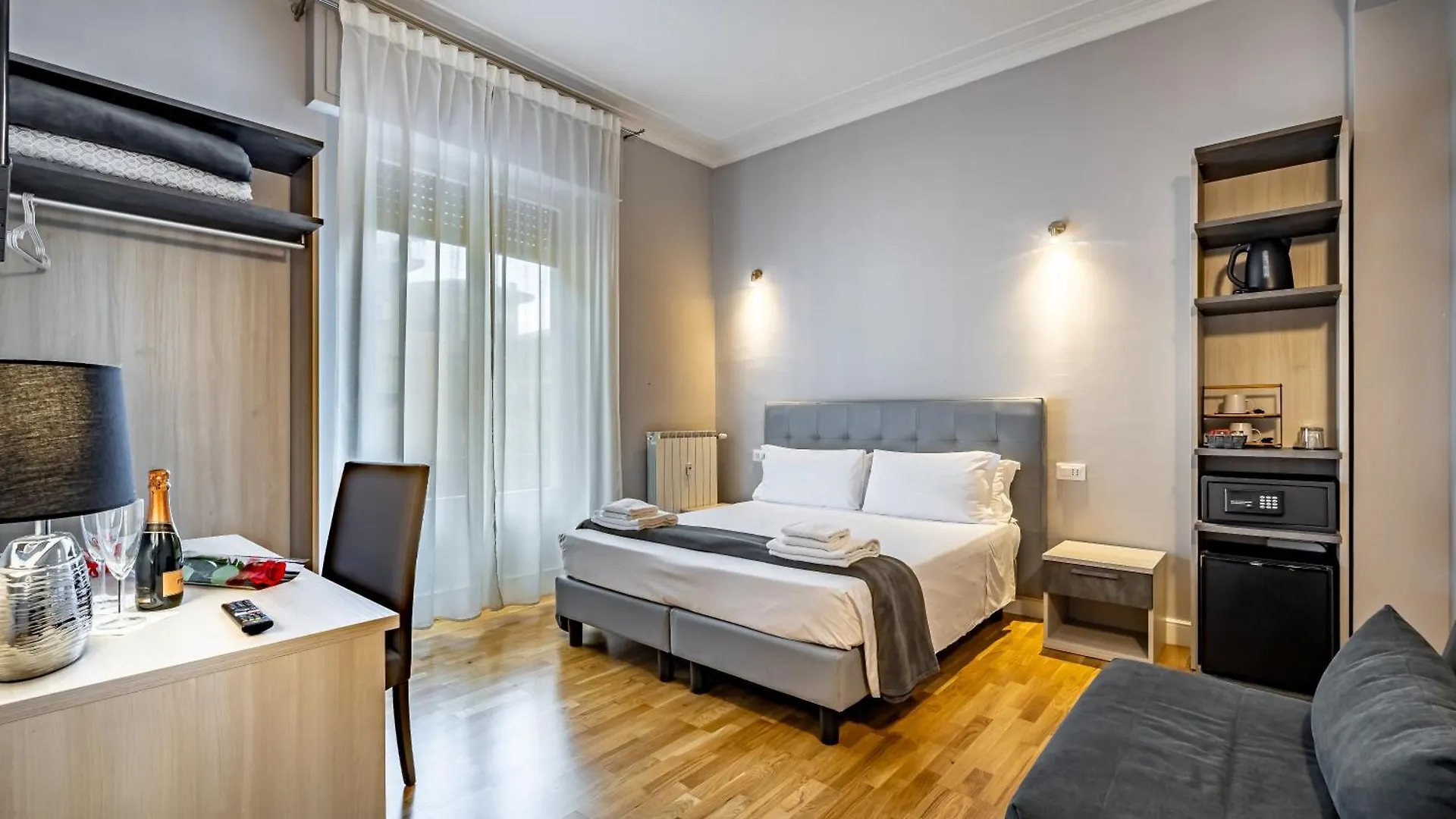 Residenza24 Bed & Breakfast Florence 2*,  Italy