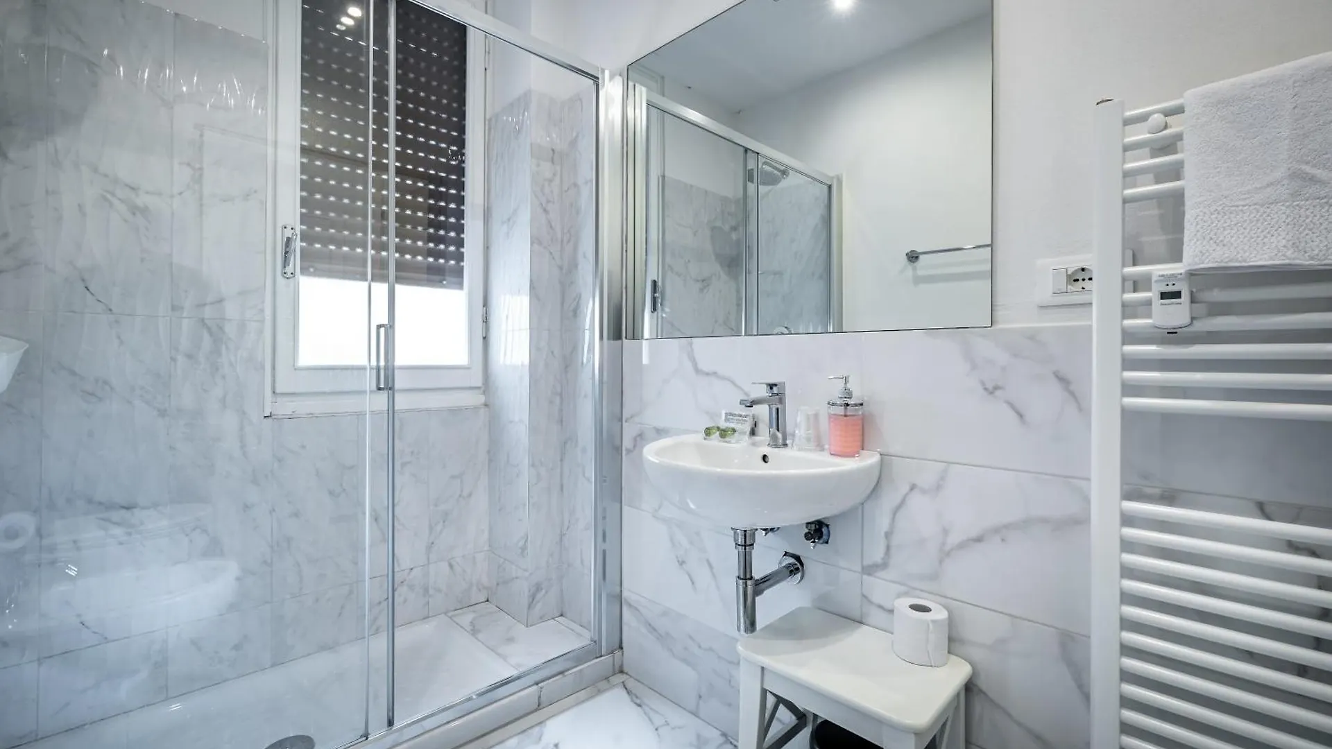 לינה וארוחת בוקר פירנצה Residenza24