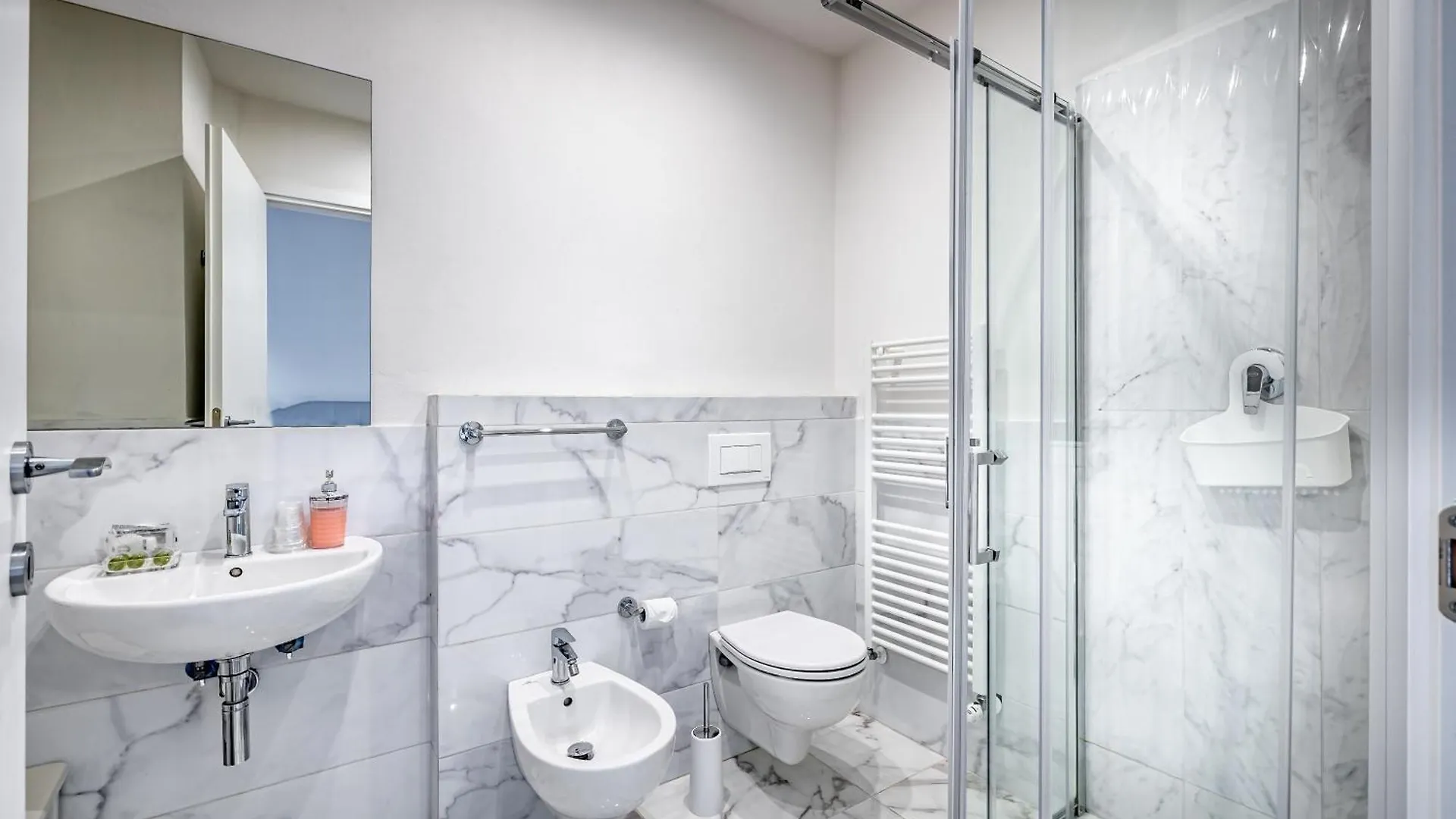 Residenza24 Bed & Breakfast Florence 2*,